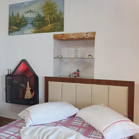 住宿加早餐酒店 Bake Gjirokastër