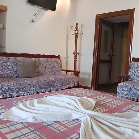 Bake Gjirokastër