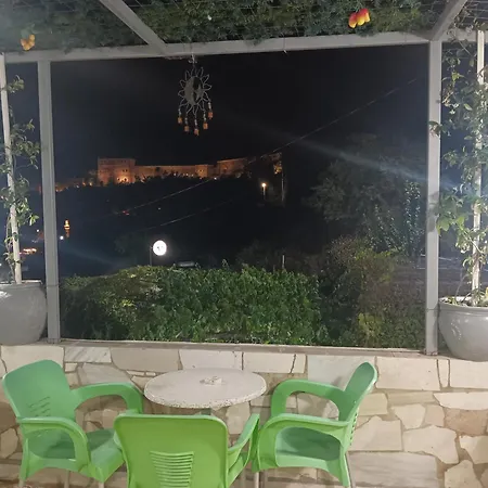 Alojamento de Acomodação e Pequeno-almoço Bake Gjirokastër