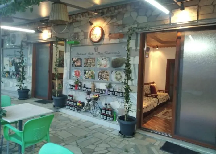 Bed & Breakfast Bake